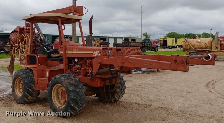 image for item NU9836 2000 Ditch Witch  8020 Turbo trencher