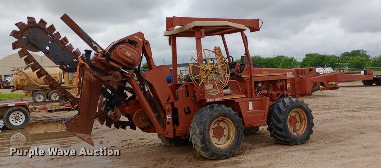 image for item NU9836 2000 Ditch Witch  8020 Turbo trencher