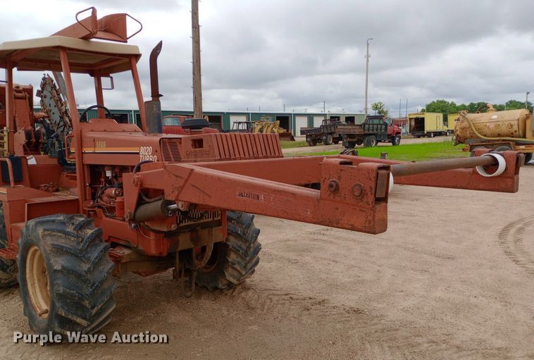 image for item NU9836 2000 Ditch Witch  8020 Turbo trencher