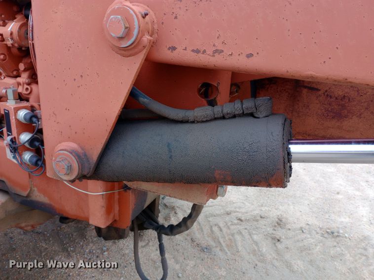 image for item NU9836 2000 Ditch Witch  8020 Turbo trencher