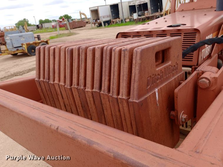 image for item NU9836 2000 Ditch Witch  8020 Turbo trencher