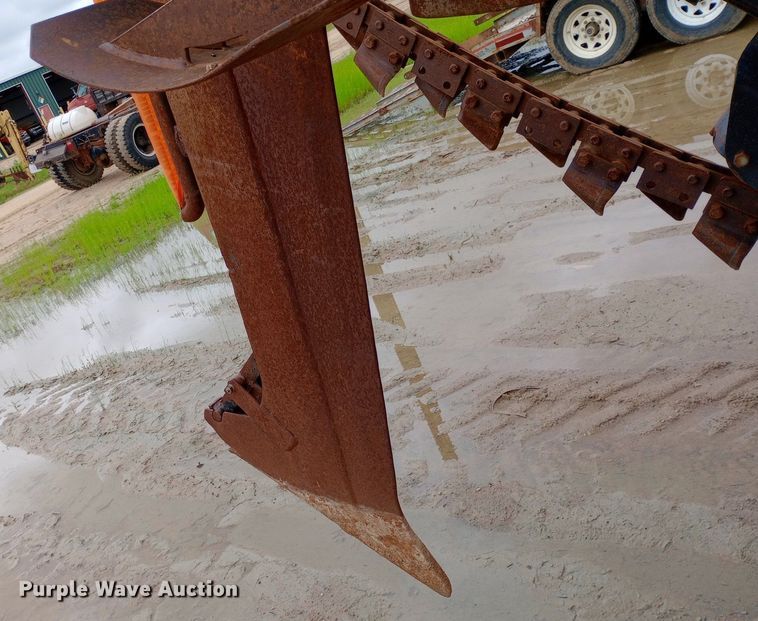 image for item NU9836 2000 Ditch Witch  8020 Turbo trencher