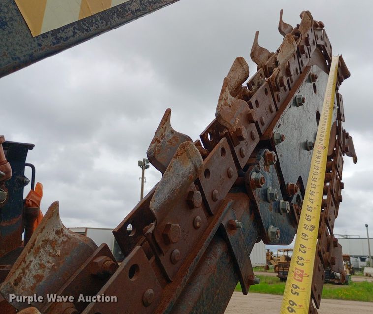 image for item NU9836 2000 Ditch Witch  8020 Turbo trencher