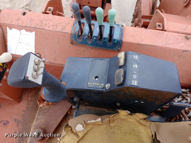 image for item NU9836 2000 Ditch Witch  8020 Turbo trencher