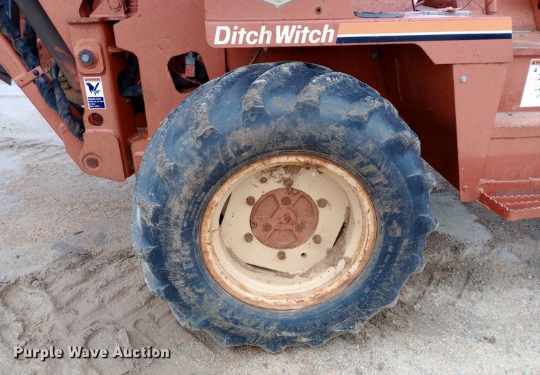 image for item NU9836 2000 Ditch Witch  8020 Turbo trencher