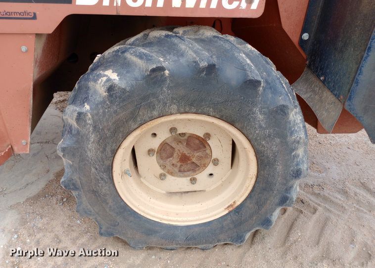 image for item NU9836 2000 Ditch Witch  8020 Turbo trencher