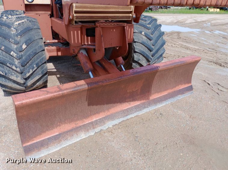 image for item NU9837 1996 Ditch Witch R100J rock saw