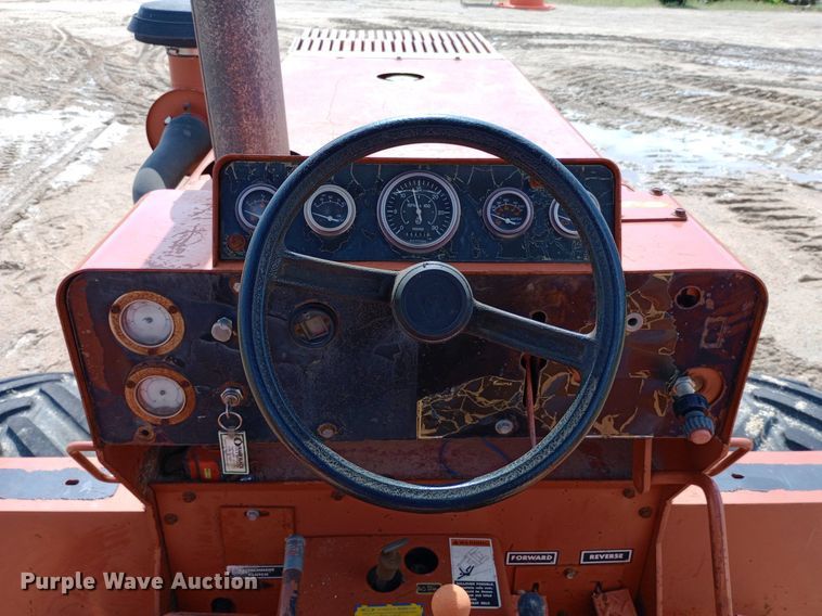 image for item NU9837 1996 Ditch Witch R100J rock saw