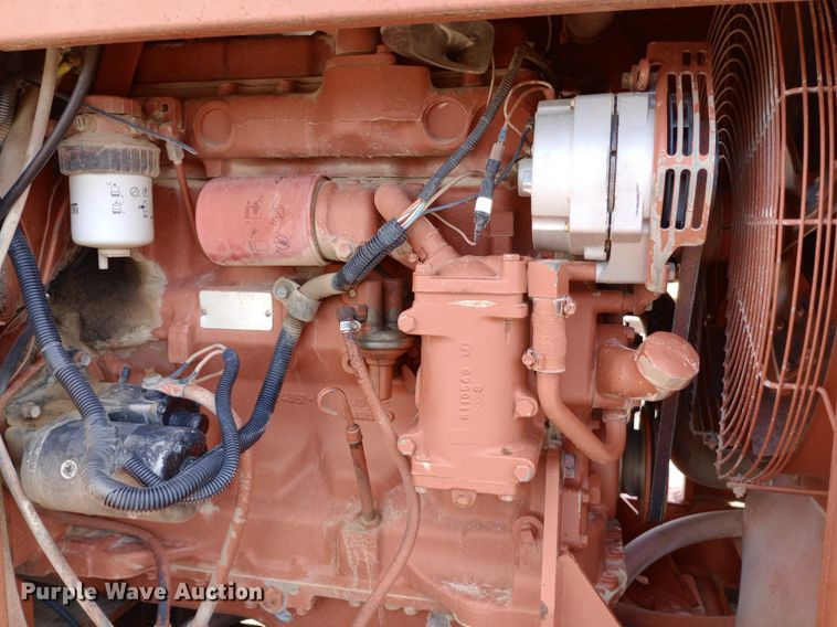 image for item NU9837 1996 Ditch Witch R100J rock saw