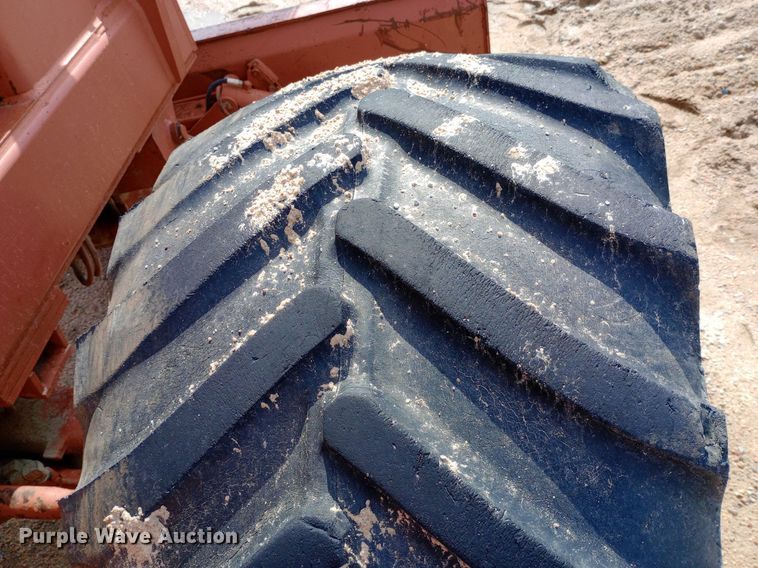 image for item NU9837 1996 Ditch Witch R100J rock saw