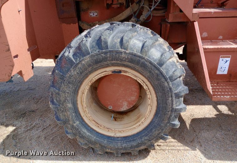 image for item NU9837 1996 Ditch Witch R100J rock saw