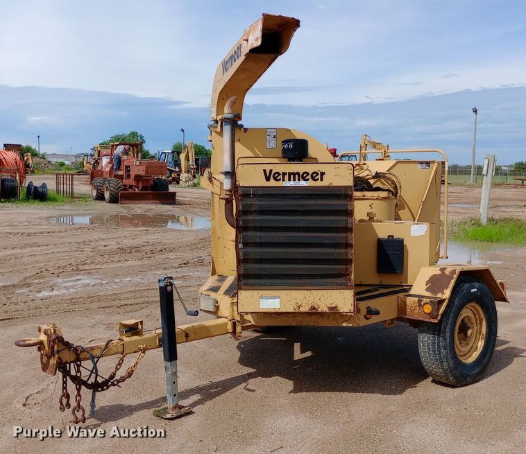 image for item NU9840 1999 Vermeer  BC1250A wood chipper