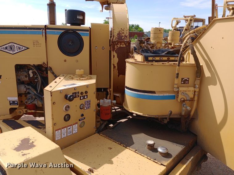 image for item NU9840 1999 Vermeer  BC1250A wood chipper