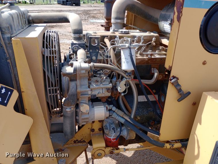 image for item NU9840 1999 Vermeer  BC1250A wood chipper