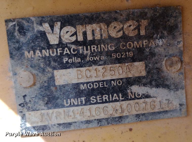 image for item NU9840 1999 Vermeer  BC1250A wood chipper