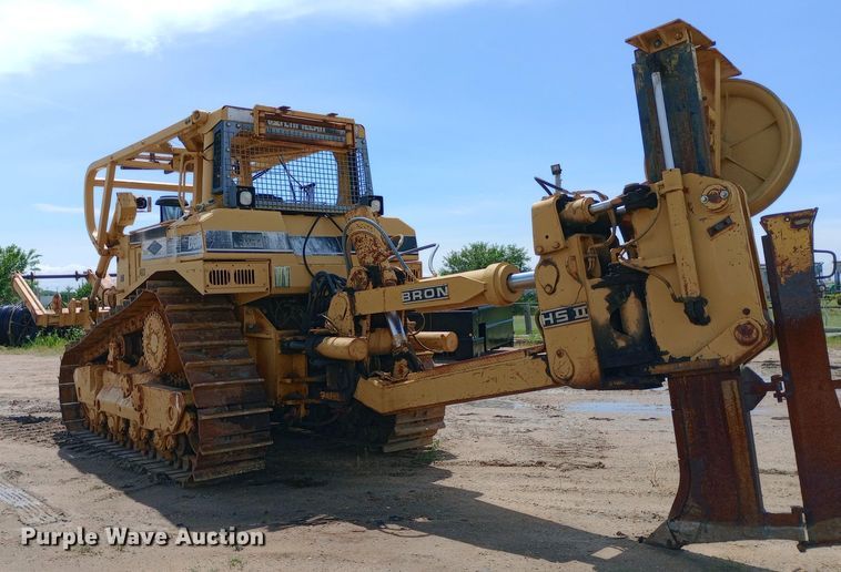 image for item NU9841 1999 Caterpillar D8R cable plow