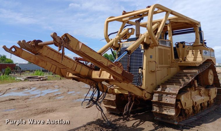 image for item NU9841 1999 Caterpillar D8R cable plow