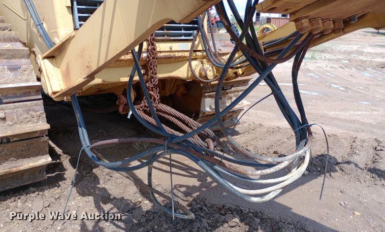 image for item NU9841 1999 Caterpillar D8R cable plow