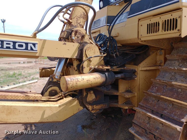 image for item NU9841 1999 Caterpillar D8R cable plow