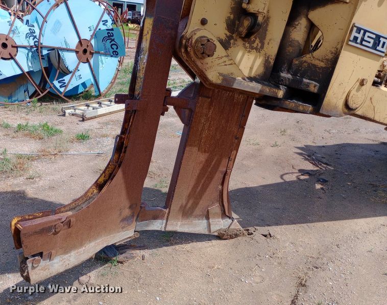 image for item NU9841 1999 Caterpillar D8R cable plow