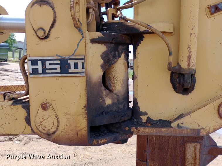 image for item NU9841 1999 Caterpillar D8R cable plow