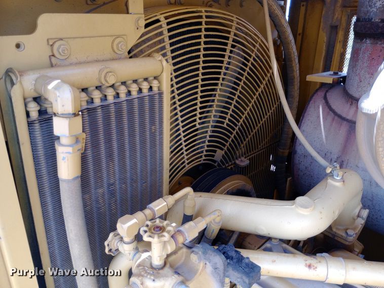 image for item NU9841 1999 Caterpillar D8R cable plow