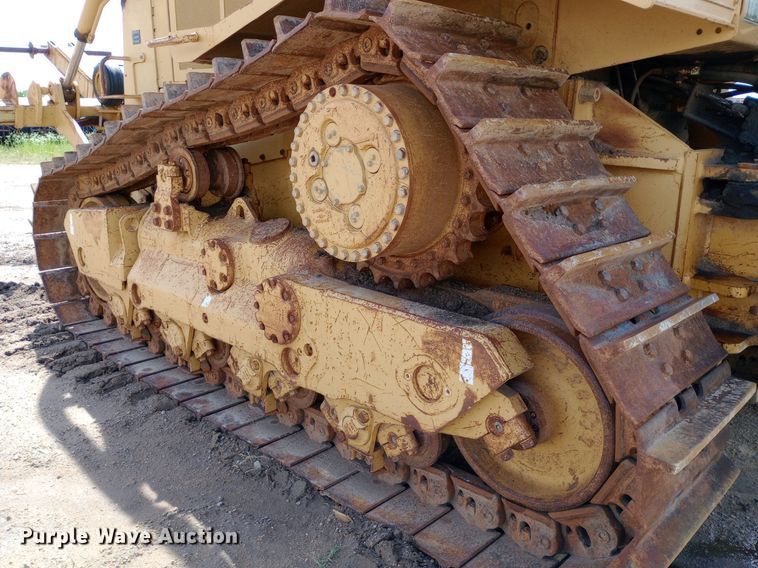 image for item NU9841 1999 Caterpillar D8R cable plow