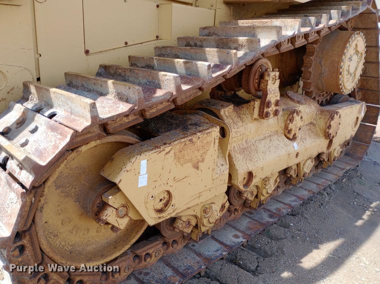 image for item NU9841 1999 Caterpillar D8R cable plow