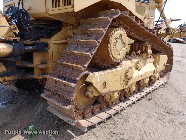 image for item NU9841 1999 Caterpillar D8R cable plow