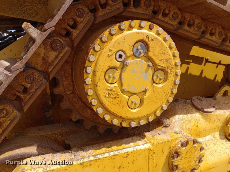 image for item NU9841 1999 Caterpillar D8R cable plow