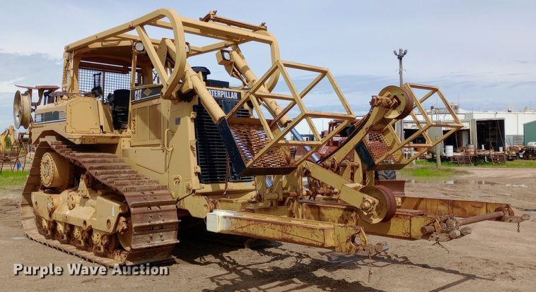 image for item NU9842 2001 Caterpillar D8R cable plow