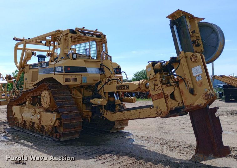 image for item NU9842 2001 Caterpillar D8R cable plow