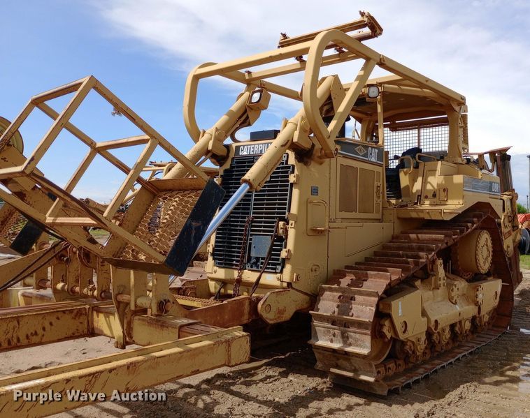 image for item NU9842 2001 Caterpillar D8R cable plow