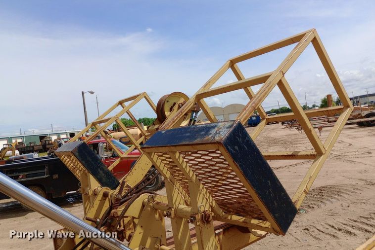 image for item NU9842 2001 Caterpillar D8R cable plow