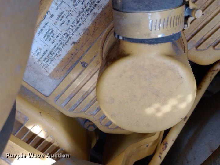 image for item NU9842 2001 Caterpillar D8R cable plow