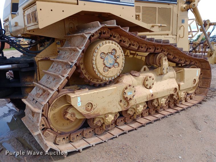 image for item NU9842 2001 Caterpillar D8R cable plow