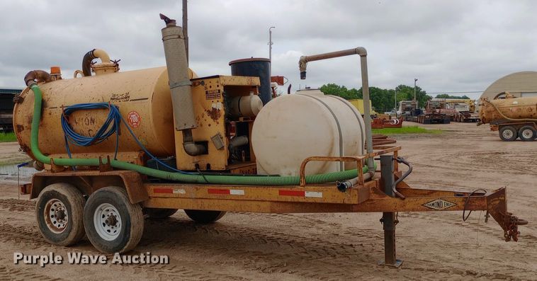 image for item NU9843 1999 Vac-tron PMD-800GT vacuum excavator