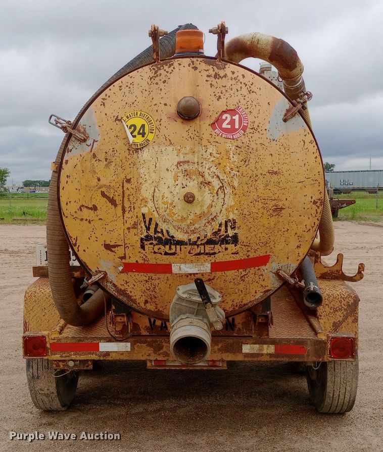 image for item NU9844 1999 Vac-tron PMD-800GT vacuum excavator