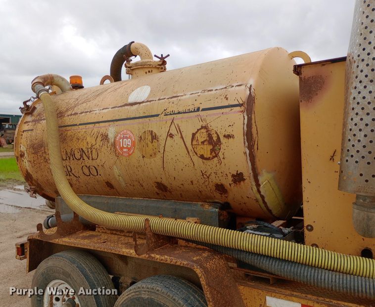 image for item NU9844 1999 Vac-tron PMD-800GT vacuum excavator