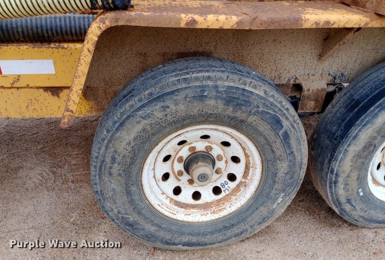 image for item NU9844 1999 Vac-tron PMD-800GT vacuum excavator