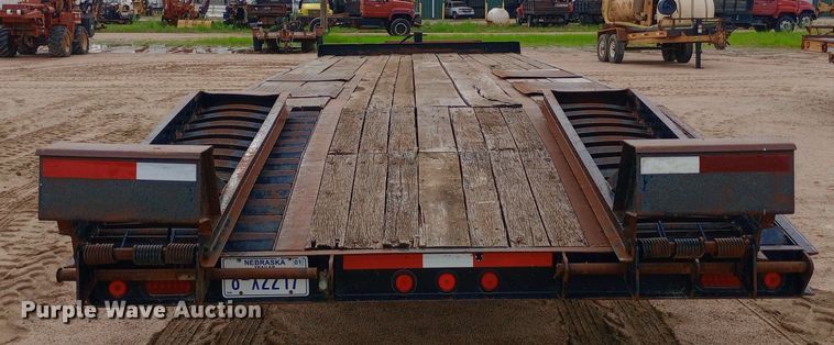 image for item NU9849 2005 Redi Haul equipment trailer