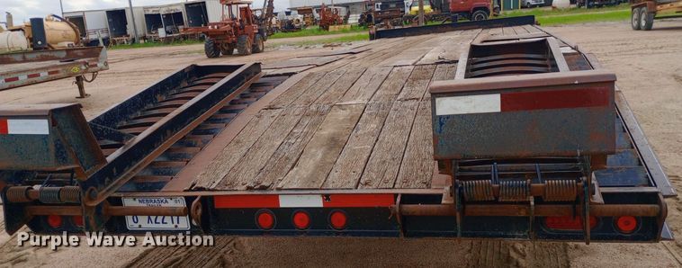 image for item NU9849 2005 Redi Haul equipment trailer