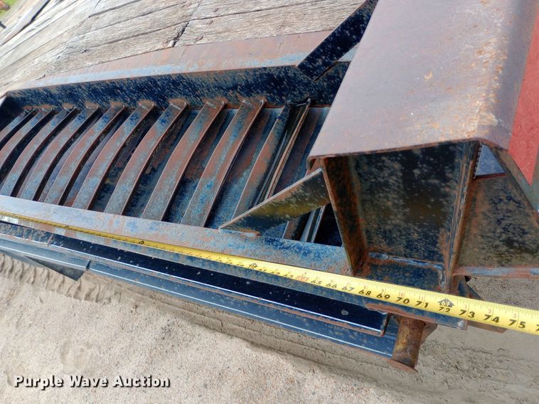 image for item NU9849 2005 Redi Haul equipment trailer