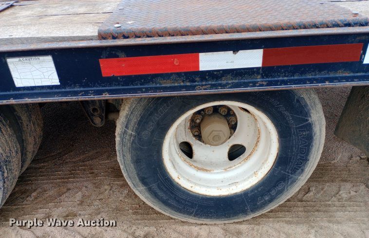 image for item NU9849 2005 Redi Haul equipment trailer