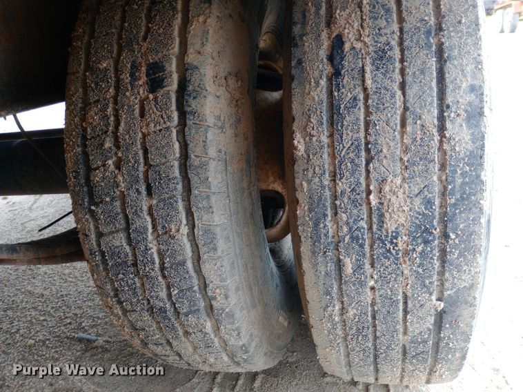 image for item NU9849 2005 Redi Haul equipment trailer