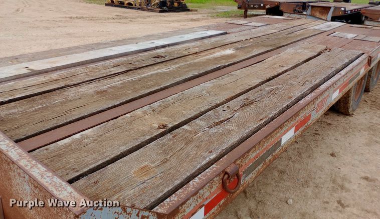 image for item NU9851 1998 Interstate 18DT equipment trailer