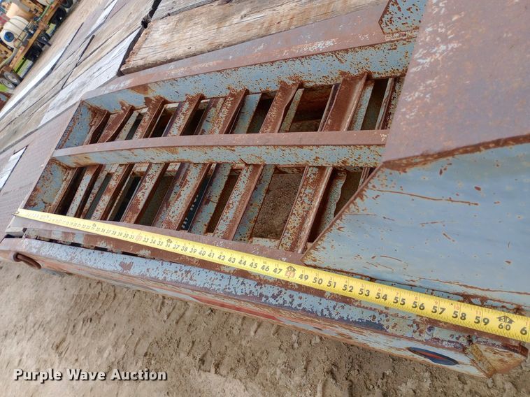 image for item NU9851 1998 Interstate 18DT equipment trailer