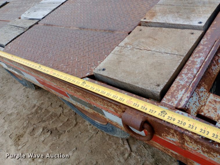 image for item NU9851 1998 Interstate 18DT equipment trailer