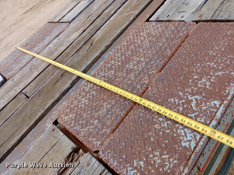 image for item NU9851 1998 Interstate 18DT equipment trailer