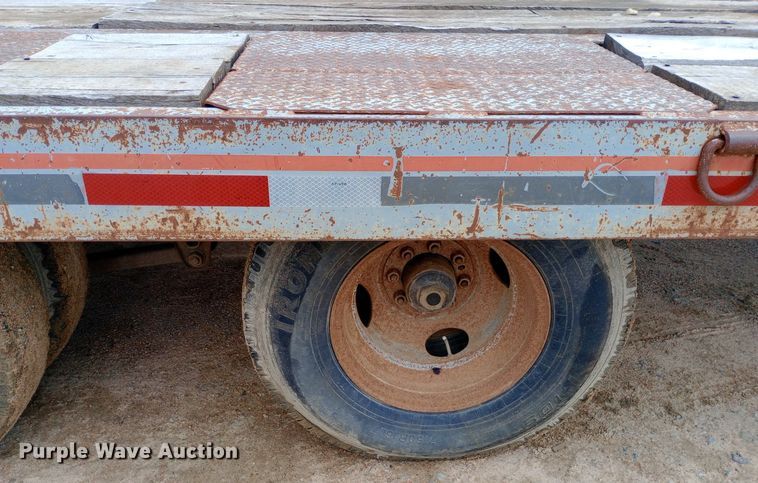 image for item NU9851 1998 Interstate 18DT equipment trailer